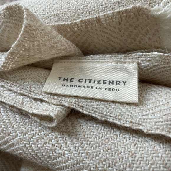 🆕The Citizenry LA CALLE ALPACA BED BLANKET NWOT - Picture 3 of 5